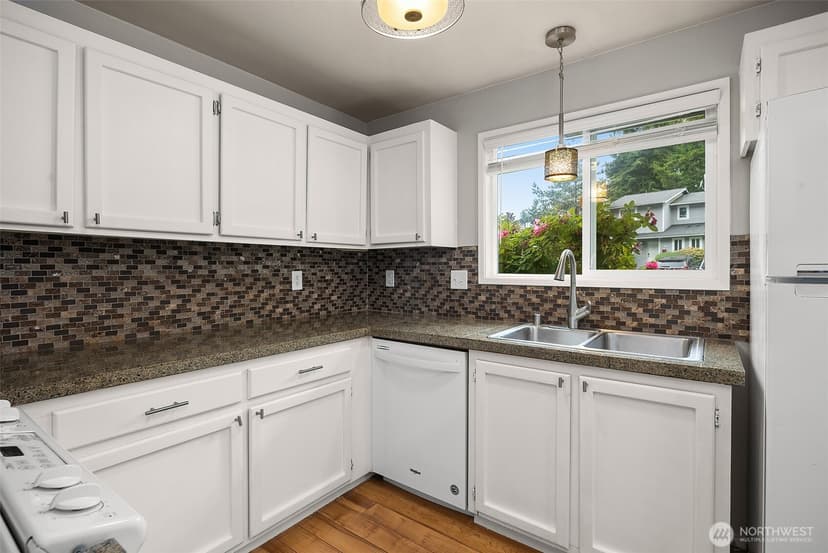 Property photo for 1526 192nd Street SE #O4, Bothell photo 2
