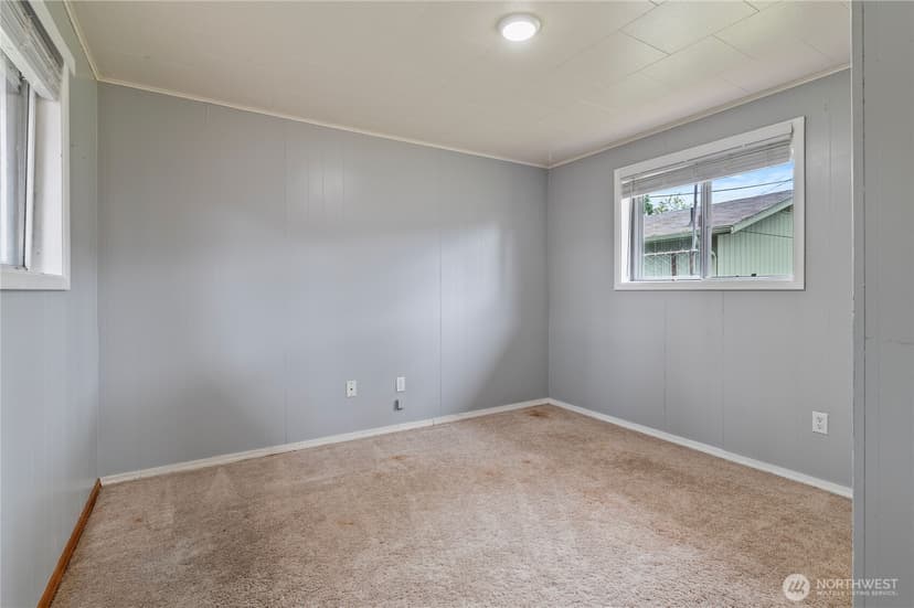 Property photo for 6411 Lake Grove Street SW, Lakewood photo 32