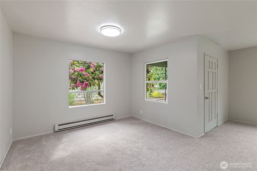 Property photo for 6411 Lake Grove Street SW, Lakewood photo 13