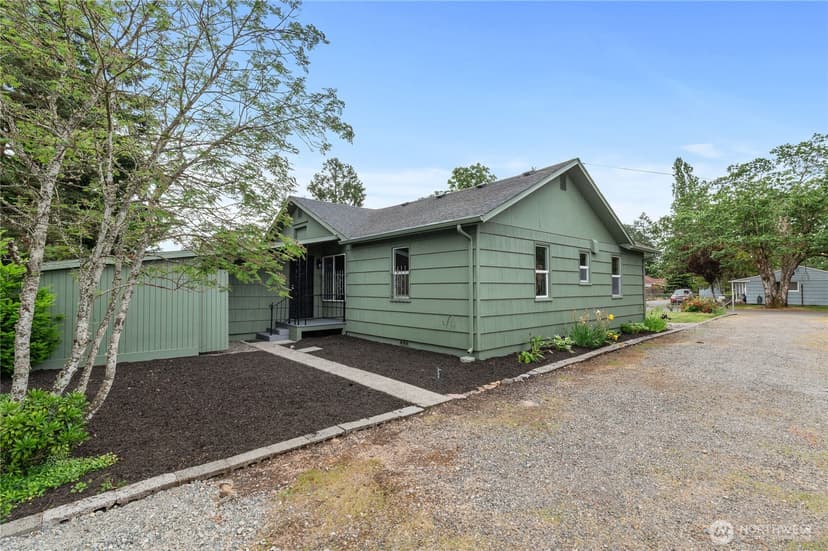Property photo for 6411 Lake Grove Street SW, Lakewood photo 37