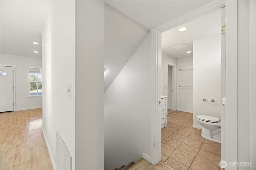 Property photo for 1710 36th Street, Everett photo 18