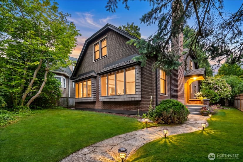 Property photo for 2654 W Dravus Street, Seattle