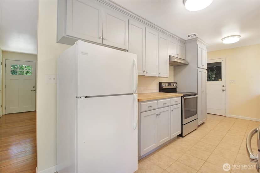 Property photo for 20627 7th Avenue S, Des Moines photo 6