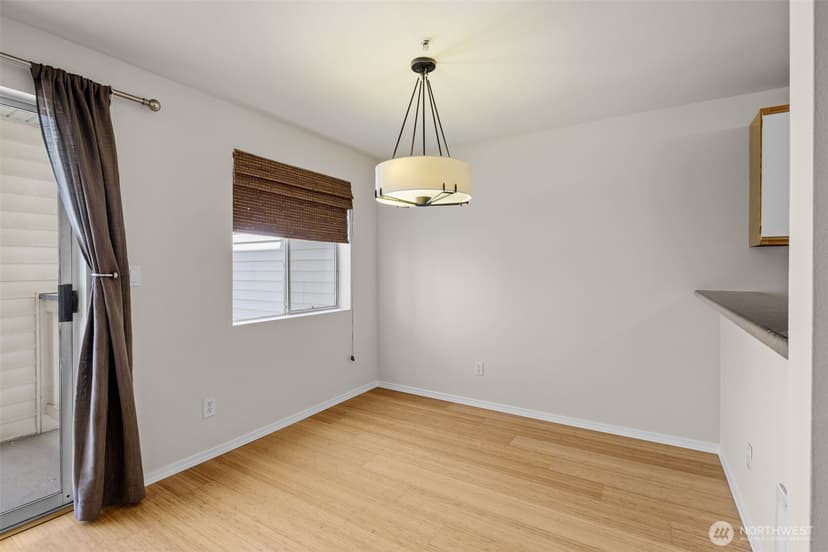 Property photo for 1900 NE 48th Street #E205, Renton photo 14