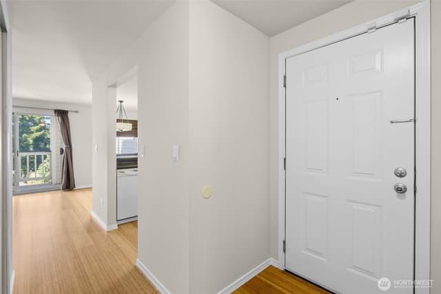 Property photo for 1900 NE 48th Street #E205, Renton photo 5