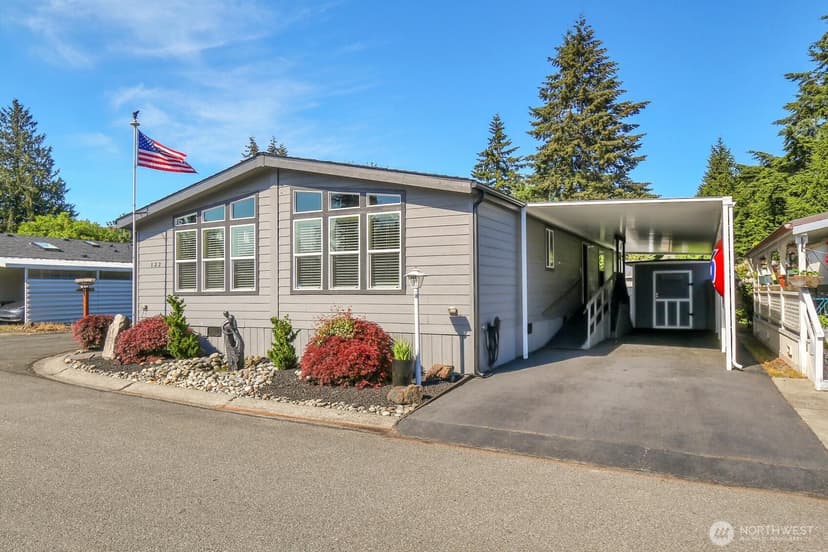Property photo for 815 124th Street SW #122, Everett photo 2