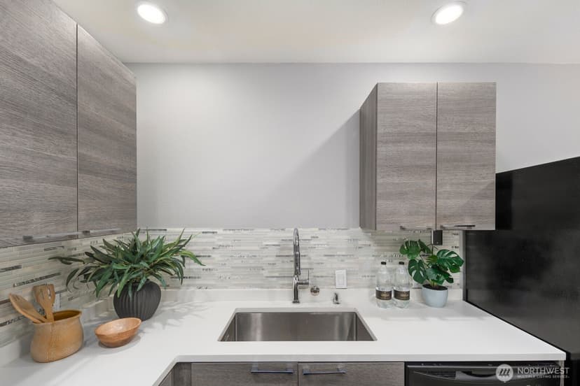 Property photo for 952 100th Avenue NE #237, Bellevue photo 16