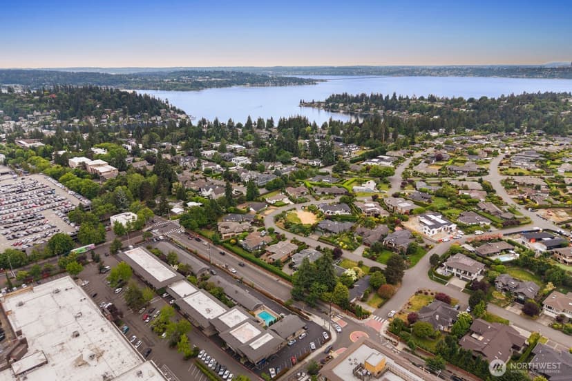 Property photo for 952 100th Avenue NE #237, Bellevue photo 30