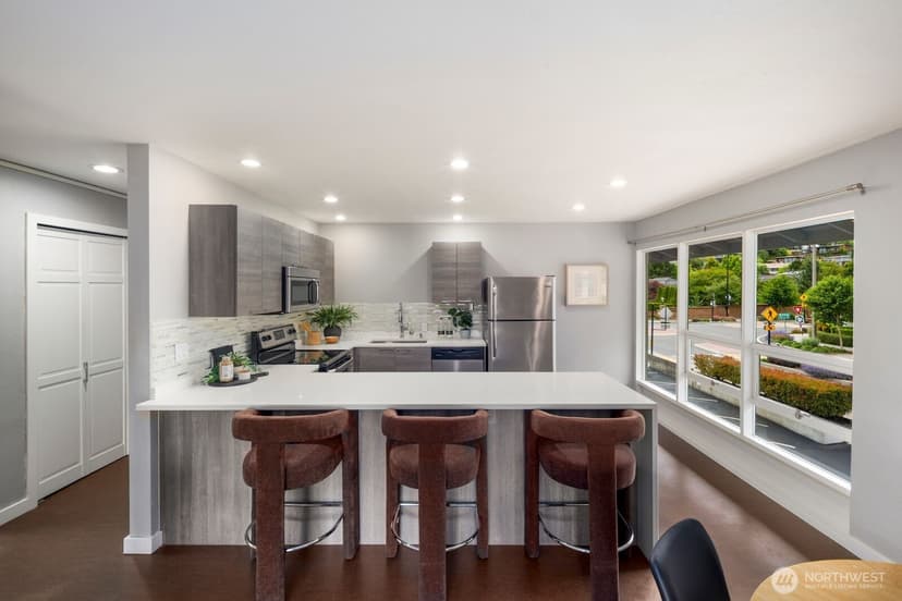 Property photo for 952 100th Avenue NE #237, Bellevue photo 10