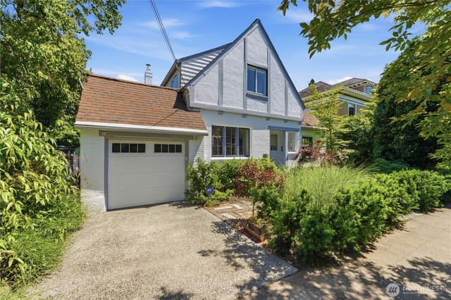 Property photo for 614 35th Avenue, Seattle photo 3