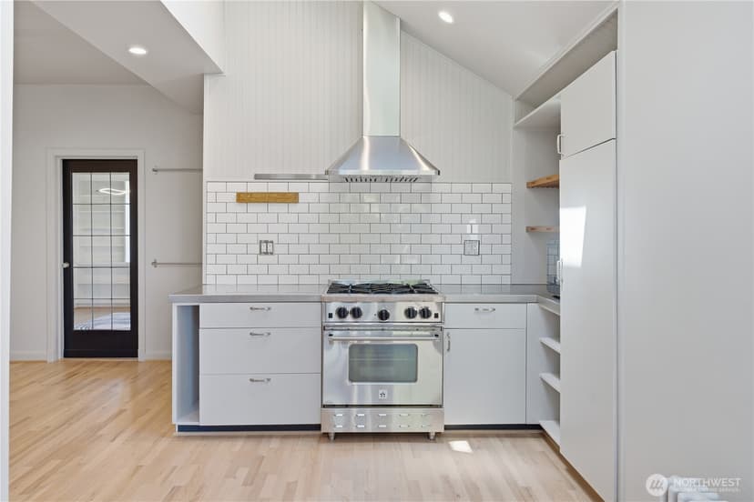 Property photo for 614 35th Avenue, Seattle photo 11
