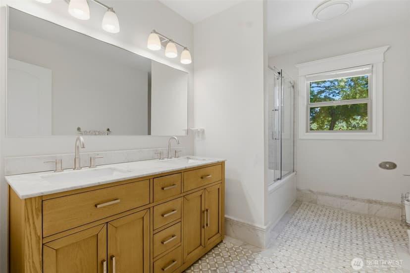 Property photo for 6722 River Road E, Puyallup photo 18
