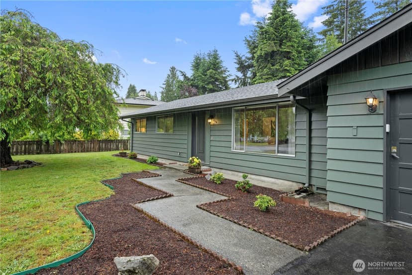 Property photo for 3700 120th Street NE, Marysville photo 2