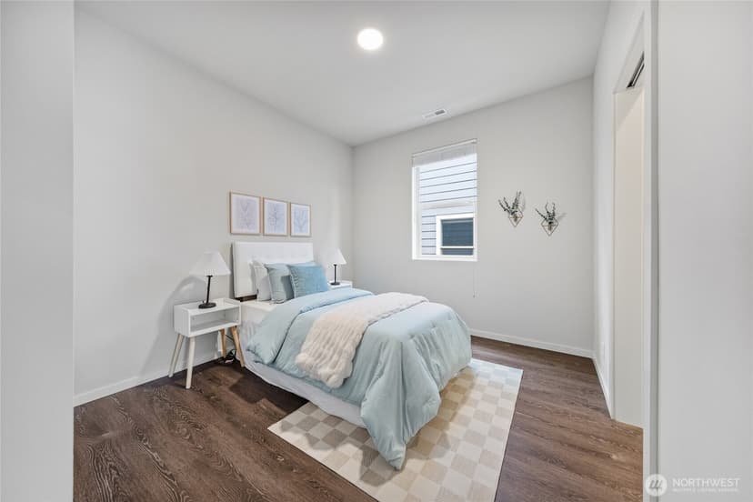 Property photo for 287 SW 97th Place, Seattle photo 14