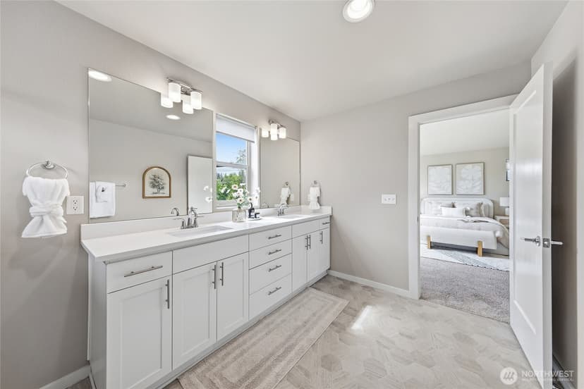 Property photo for 287 SW 97th Place, Seattle photo 23