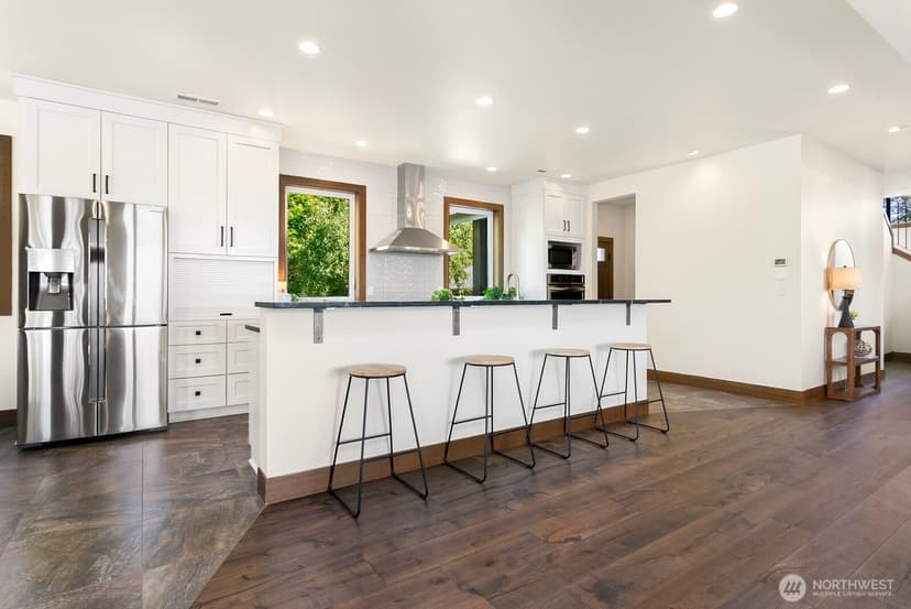 Property photo for 18917 9th Street E, Lake Tapps photo 6
