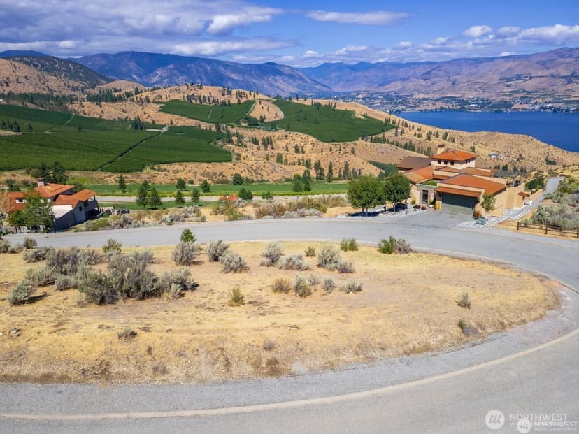 Property photo for 389 Sabio Way, Chelan