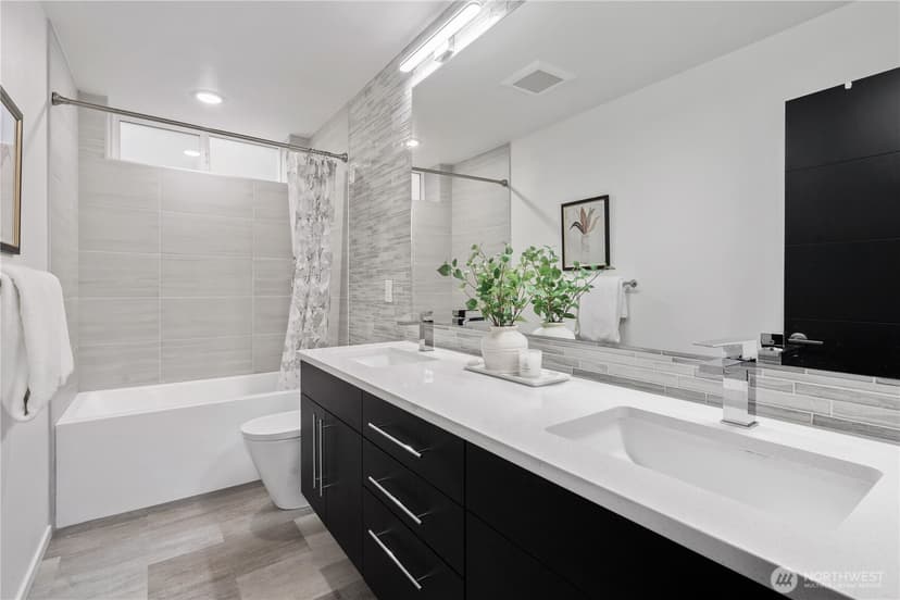 Property photo for 8613 23rd Avenue NE #B, Seattle photo 23