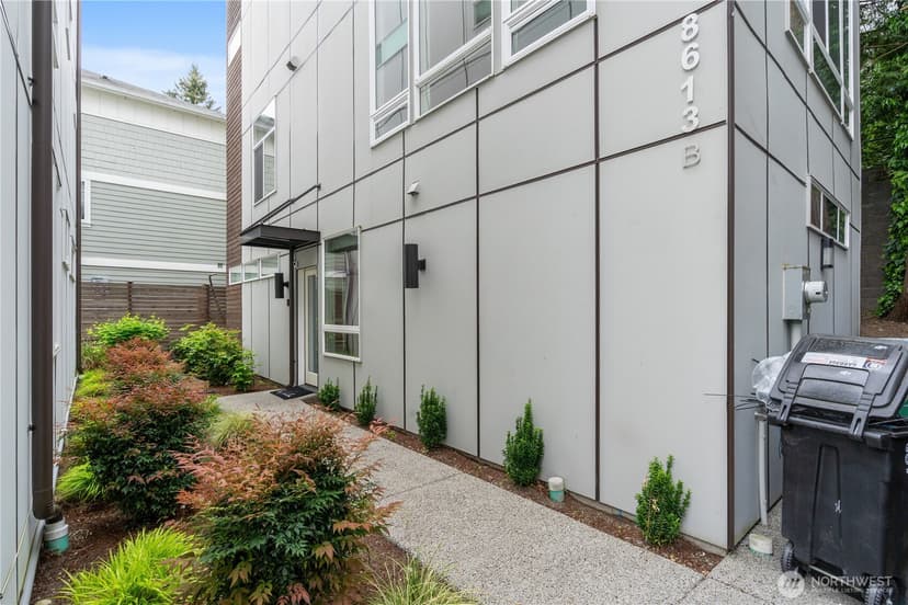 Property photo for 8613 23rd Avenue NE #B, Seattle photo 2