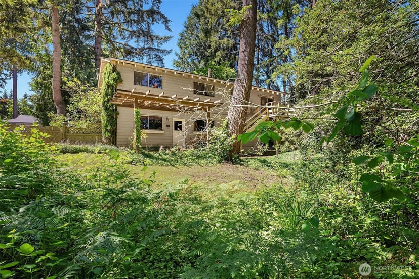 Property photo for 8108 138th Avenue NE, Redmond photo 6