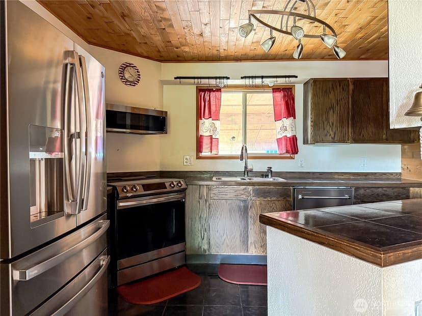 Property photo for 359 Otsego Street SW, Ocean Shores photo 7