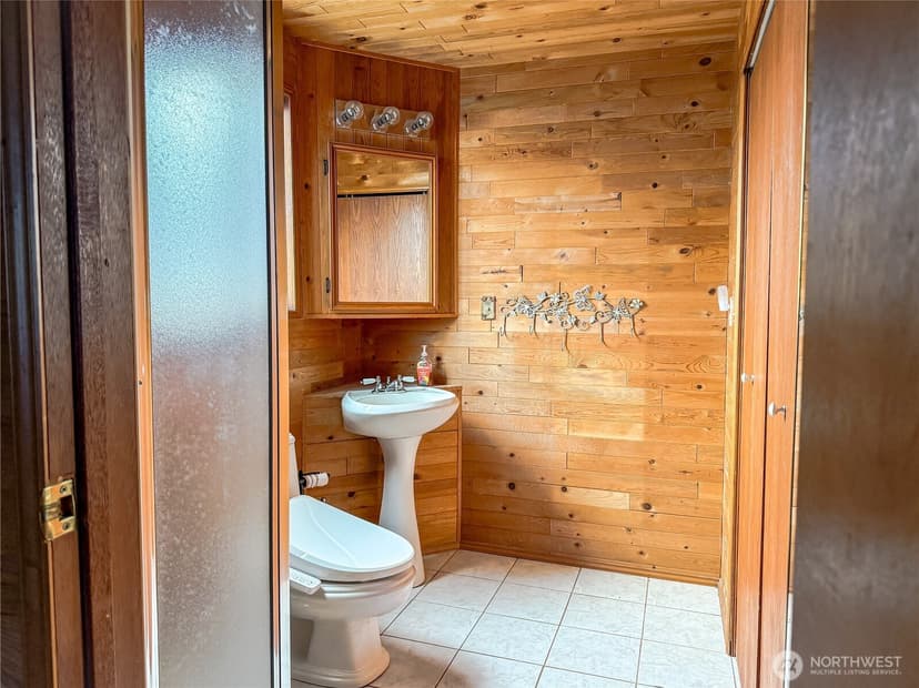 Property photo for 359 Otsego Street SW, Ocean Shores photo 12