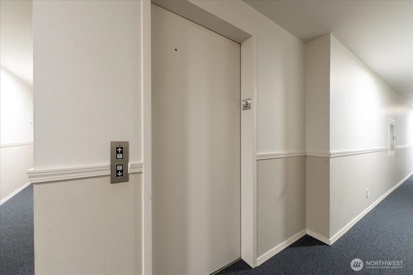 Property photo for 1000 NE 88th Street #304, Seattle photo 19