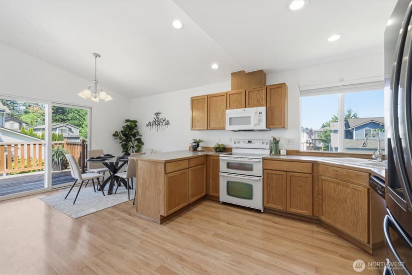 Property photo for 1916 112th Avenue SE, Lake Stevens photo 6