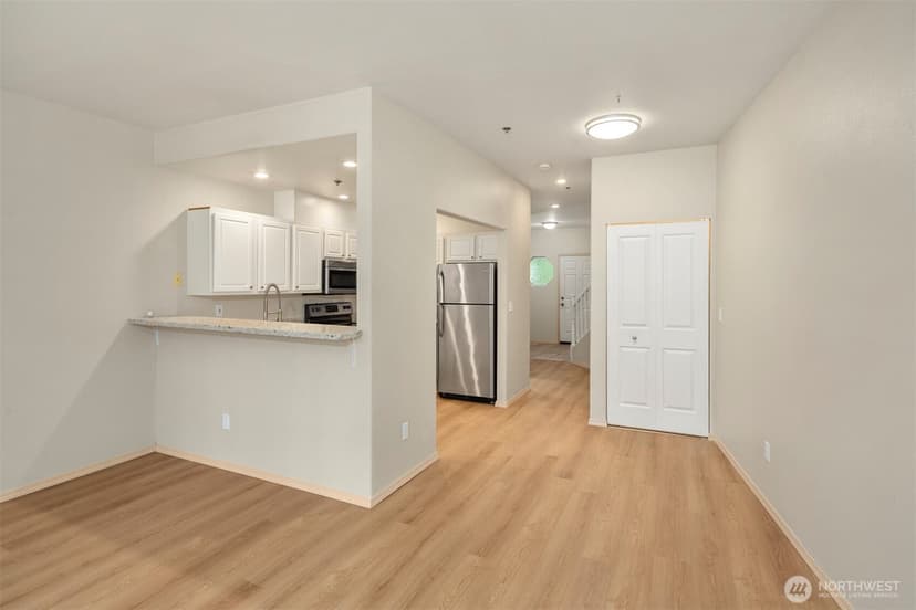 Property photo for 1006 37th Street SE #B, Auburn photo 6