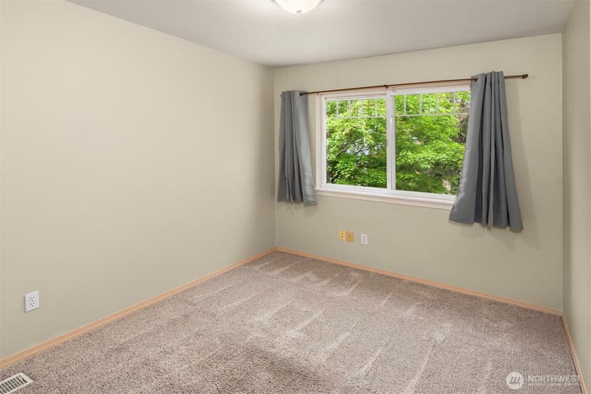 Property photo for 1006 37th Street SE #B, Auburn photo 14
