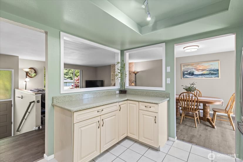 Property photo for 17631 69th Place W, Edmonds photo 8