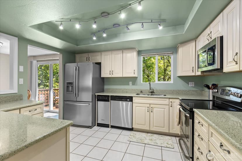 Property photo for 17631 69th Place W, Edmonds photo 6