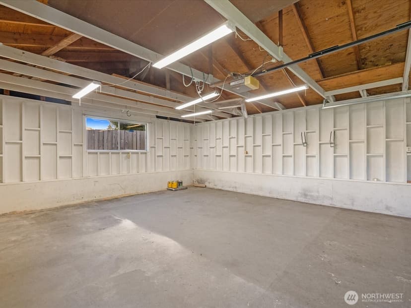 Property photo for 18014 110th Place SE, Renton photo 24