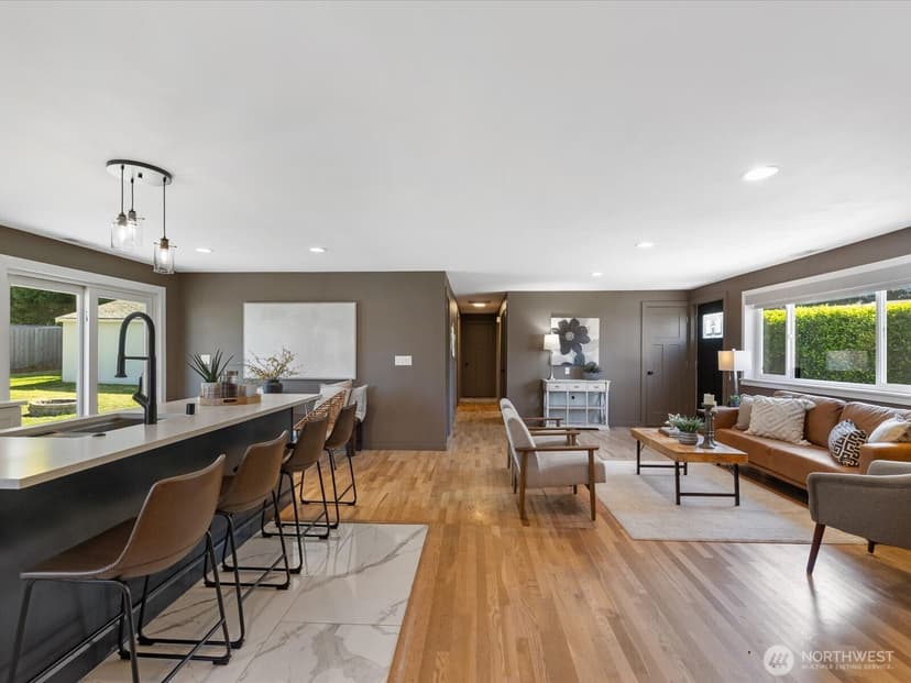 Property photo for 18014 110th Place SE, Renton photo 9