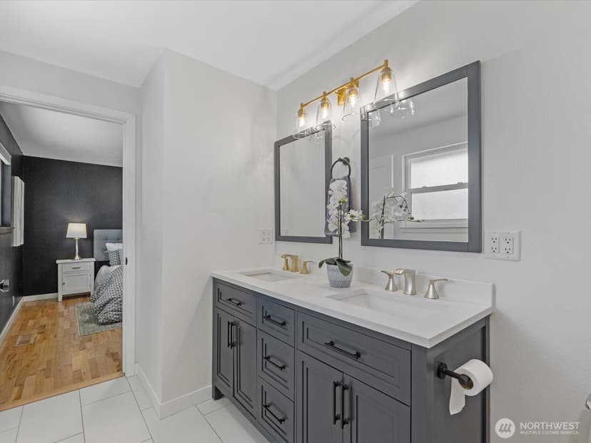 Property photo for 18014 110th Place SE, Renton photo 15