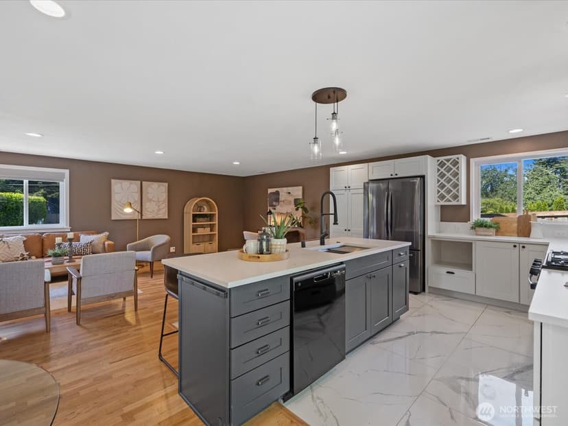 Property photo for 18014 110th Place SE, Renton photo 7