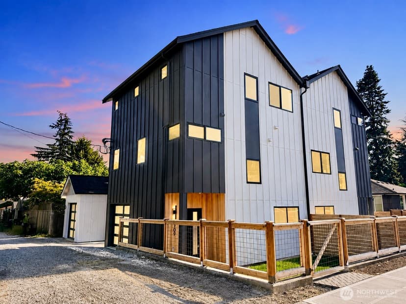 Property photo for 4709 SW Hinds Street, Seattle