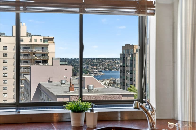 Property photo for 1120 Spring Street #1201, Seattle photo 6