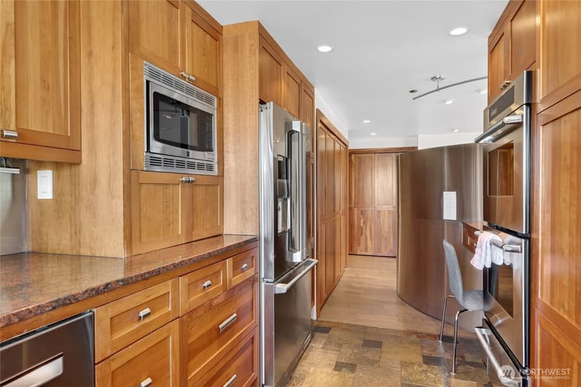 Property photo for 1120 Spring Street #1201, Seattle photo 10