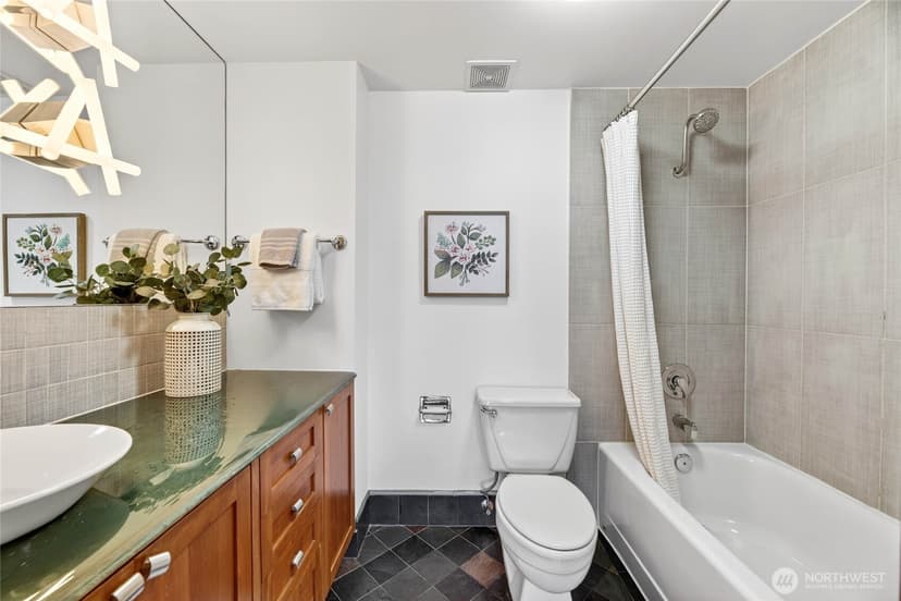 Property photo for 1120 Spring Street #1201, Seattle photo 25