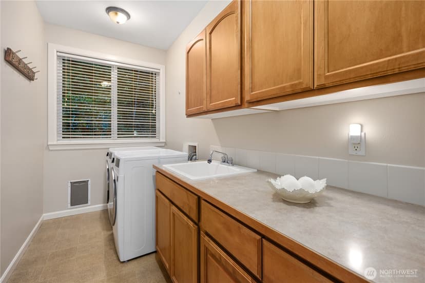 Property photo for 7989 E Barsay Lane, Port Orchard photo 20