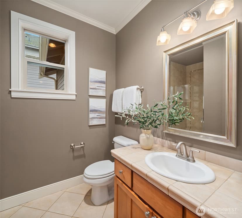 Property photo for 436 Wilderness Peak Drive NW, Issaquah photo 16