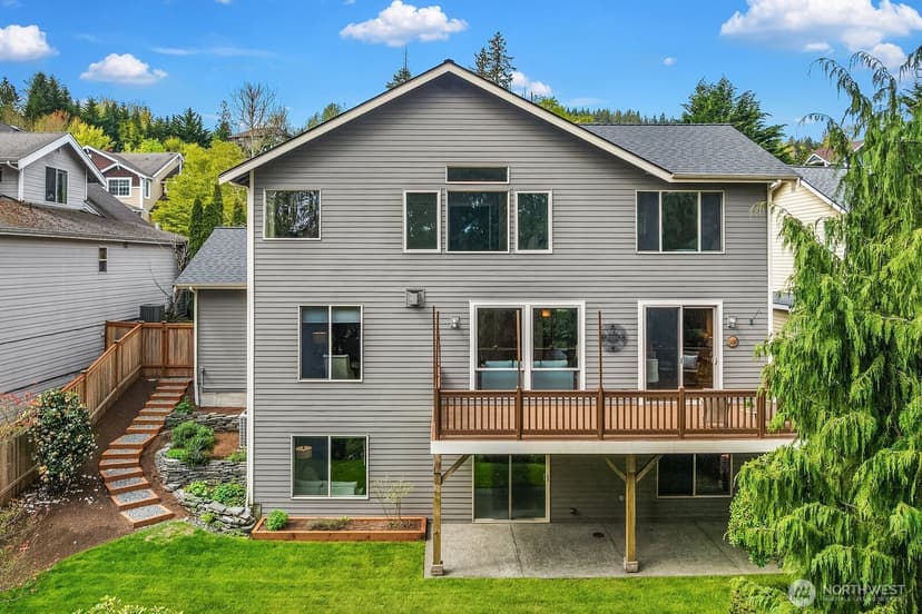 Property photo for 436 Wilderness Peak Drive NW, Issaquah photo 32