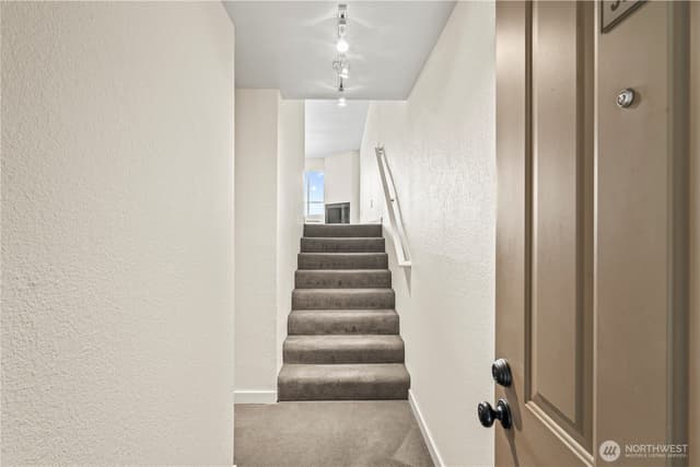 Property photo for 5829 NE 75th Street #A336, Seattle photo 2