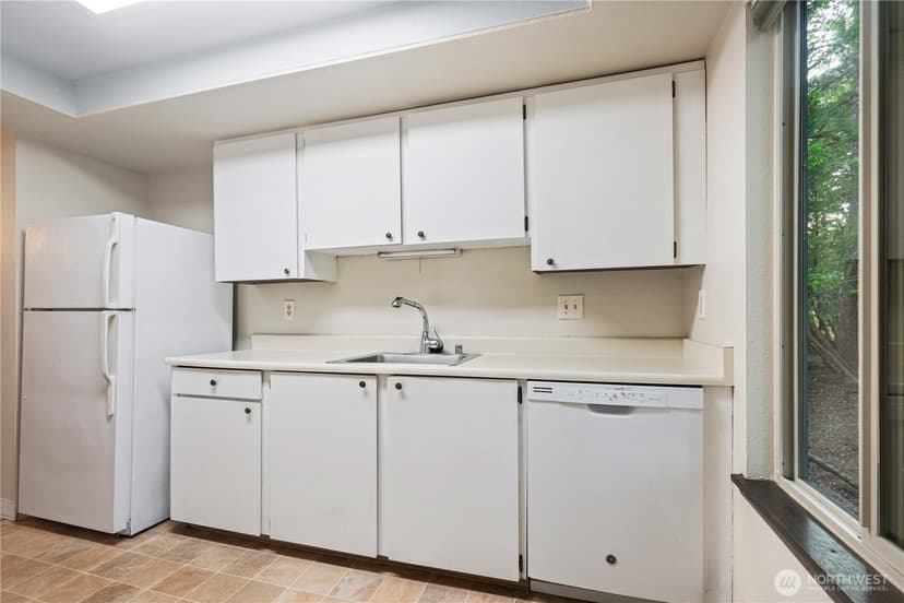 Property photo for 8601 Zircon Drive SW #A4, Lakewood photo 11