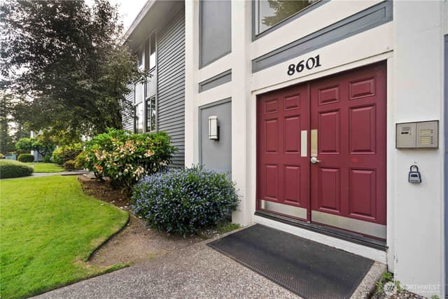 Property photo for 8601 Zircon Drive SW #A4, Lakewood photo 3