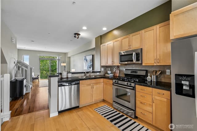Property photo for 2162 Yakima Avenue, Tacoma photo 3
