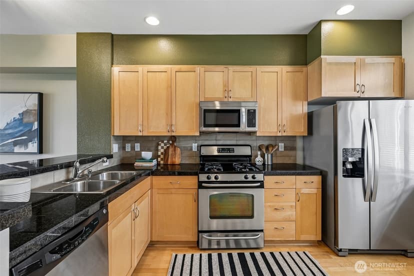 Property photo for 2162 Yakima Avenue, Tacoma photo 2