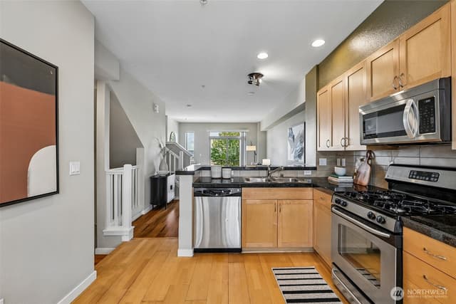 Property photo for 2162 Yakima Avenue, Tacoma photo 4