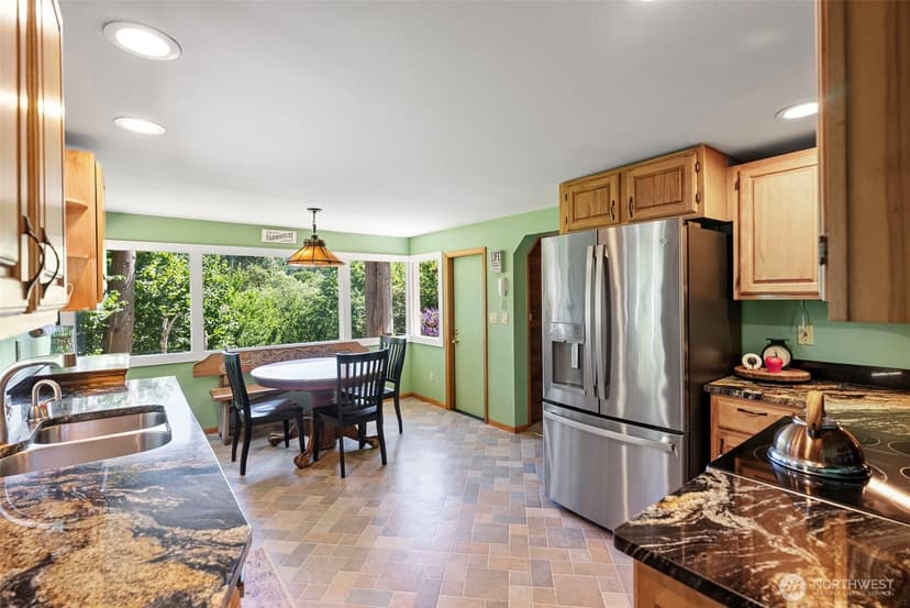 Property photo for 17401 Renton Maple Valley Road SE, Maple Valley photo 9